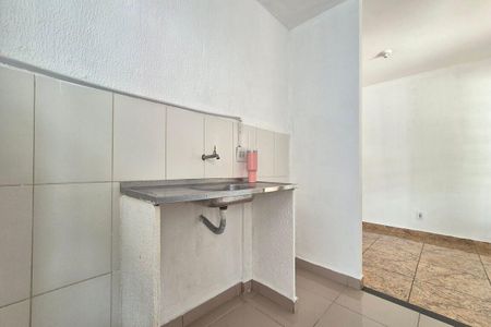 Casa para alugar com 55m², 2 quartos e 2 vagas Casa para alugar com 55m², 2 quartos e 2 vagasCozinha