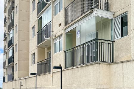 Apartamento à venda com 60m², 3 quartos e 1 vagaFachada + plaquinha