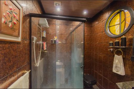 Casa à venda com 264m², 5 quartos e 1 vagaBanheiro da Suíte