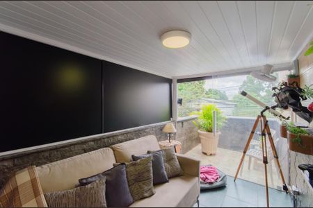 Casa à venda com 264m², 5 quartos e 1 vagaÁrea externa