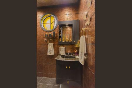 Casa à venda com 264m², 5 quartos e 1 vagaBanheiro da Suíte