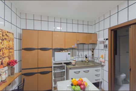 Casa à venda com 264m², 5 quartos e 1 vagaCozinha
