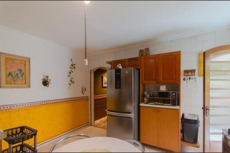 Casa à venda com 264m², 5 quartos e 1 vagaCozinha