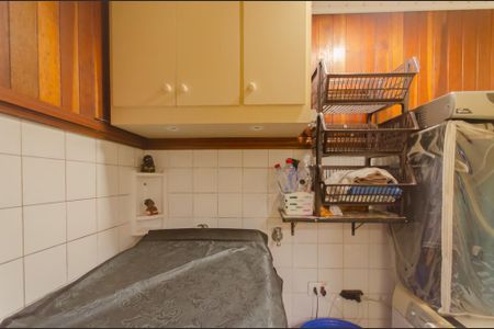 Casa à venda com 264m², 5 quartos e 1 vagaÁrea de Serviço