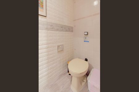 Casa à venda com 264m², 5 quartos e 1 vagaLavabo