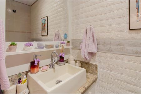 Casa à venda com 264m², 5 quartos e 1 vagaLavabo