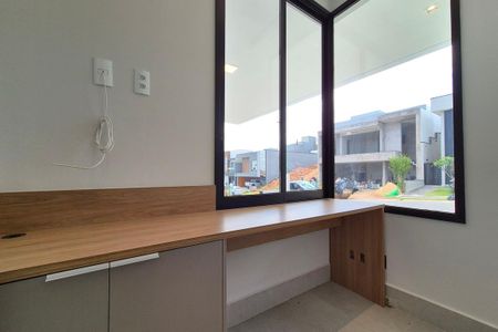 Casa de condomínio à venda com 300m², 3 quartos e 4 vagasEscritório 