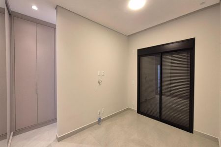 Casa de condomínio à venda com 300m², 3 quartos e 4 vagasQuarto 3 - Suíte