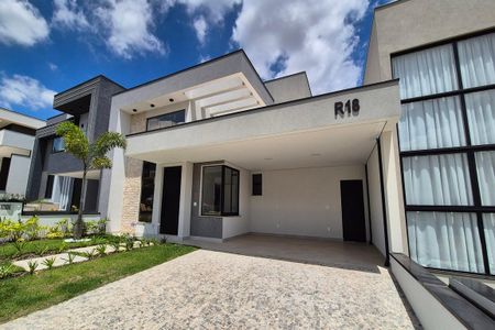 Casa de condomínio à venda com 300m², 3 quartos e 4 vagasFachada do Prédio