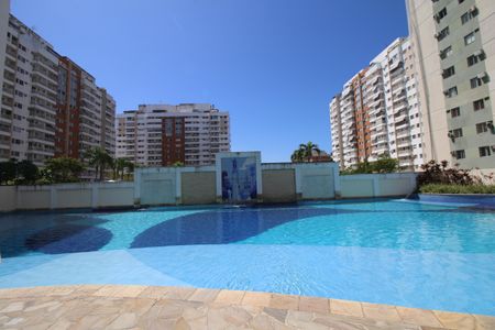 Apartamento à venda com 60m², 2 quartos e 1 vagaÁrea comum - Piscina
