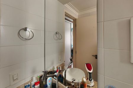 Apartamento à venda com 75m², 3 quartos e 2 vagas Apartamento à venda com 75m², 3 quartos e 2 vagasBanheiro Suíte