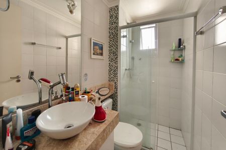 Apartamento à venda com 75m², 3 quartos e 2 vagas Apartamento à venda com 75m², 3 quartos e 2 vagasBanheiro Suíte