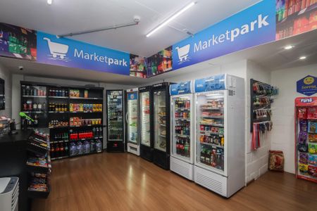 Apartamento à venda com 32m², 1 quarto e 1 vaga Apartamento à venda com 32m², 1 quarto e 1 vagaMini Mercado