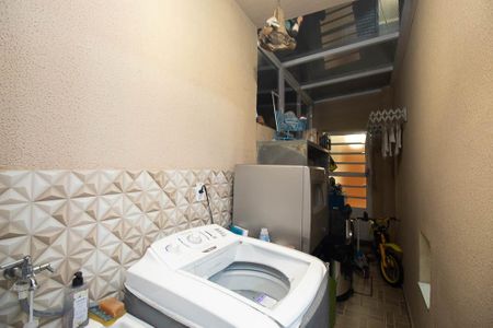 Casa à venda com 126m², 3 quartos e 4 vagas Casa à venda com 126m², 3 quartos e 4 vagasÁrea de Serviço