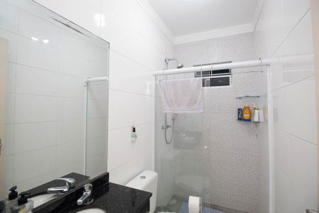 Casa à venda com 126m², 3 quartos e 4 vagas Casa à venda com 126m², 3 quartos e 4 vagasBanheiro da Suíte