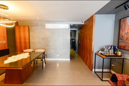 Apartamento à venda com 142m², 3 quartos e 2 vagasSala