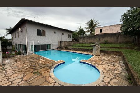 Casa para alugar com 435m², 6 quartos e 4 vagasPiscina