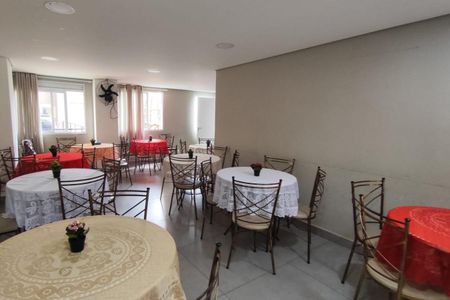 Apartamento à venda com 54m², 2 quartos e 1 vaga Apartamento à venda com 54m², 2 quartos e 1 vagaÁrea comum - Salão de festas