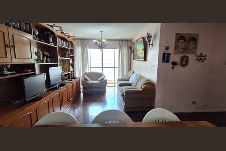 Apartamento à venda com 113m², 2 quartos e 1 vagaSala