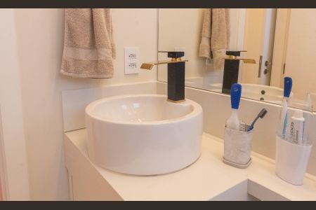 Apartamento à venda com 93m², 3 quartos e 2 vagasBanheiro da Suíte