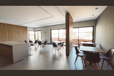 Apartamento à venda com 34m², 1 quarto e 1 vaga Apartamento à venda com 34m², 1 quarto e 1 vagaÁrea comum - Salão de festas