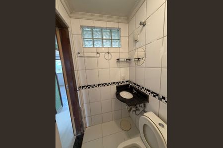 Apartamento para alugar com 67m², 2 quartos e 2 vagasBanheiro  Social 