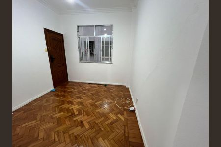 Apartamento à venda com 41m², 1 quarto e sem vagaSala