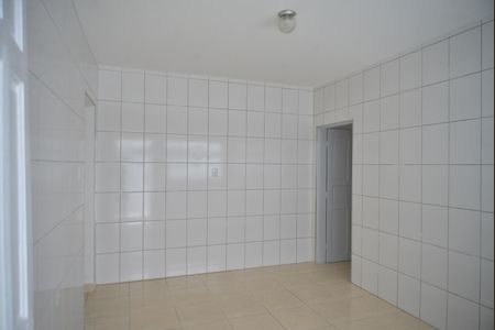 Casa para alugar com 80m², 2 quartos e 4 vagasCozinha