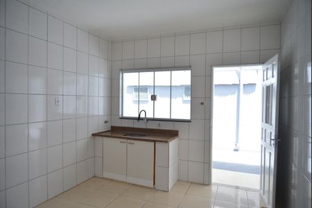 Casa para alugar com 80m², 2 quartos e 4 vagasCozinha