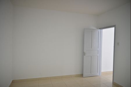 Casa para alugar com 80m², 2 quartos e 4 vagasQuarto 1