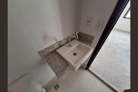 Banheiro de apartamento à venda com 1 quarto, 33m² em Santana, São Paulo