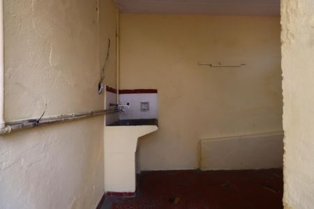 Casa para alugar com 55m², 1 quarto e 1 vagaÁrea de Serviço