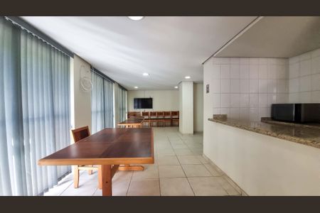 Apartamento à venda com 73m², 2 quartos e 2 vagas Apartamento à venda com 73m², 2 quartos e 2 vagasÁrea comum - Salão de festas