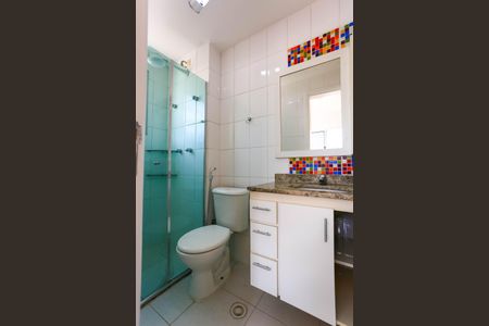 Apartamento à venda com 73m², 2 quartos e 2 vagas Apartamento à venda com 73m², 2 quartos e 2 vagasBanheiro da Suíte