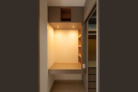 Apartamento para alugar com 47m², 1 quarto e 1 vaga Apartamento para alugar com 47m², 1 quarto e 1 vagaCloset Quarto