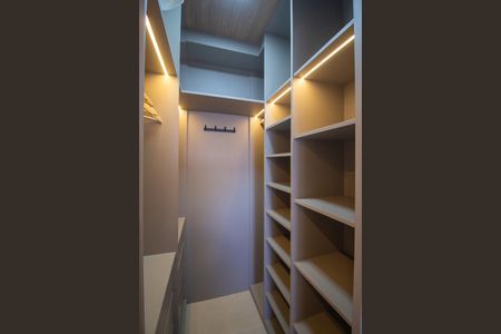 Apartamento para alugar com 47m², 1 quarto e 1 vaga Apartamento para alugar com 47m², 1 quarto e 1 vagaCloset da Suite