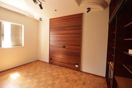 Apartamento à venda com 130m², 2 quartos e 1 vagaQuarto