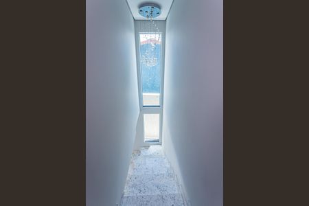 Casa à venda com 158m², 3 quartos e 4 vagasEscada