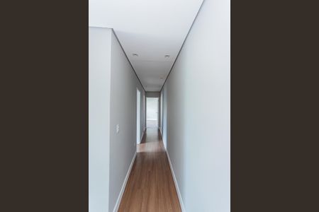 Casa à venda com 158m², 3 quartos e 4 vagasCorredor