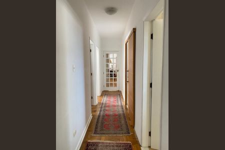 Apartamento para alugar com 250m², 3 quartos e 2 vagas