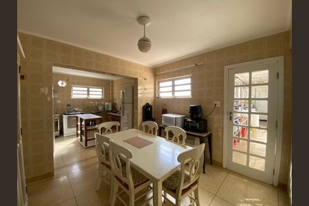 Apartamento para alugar com 250m², 3 quartos e 2 vagas