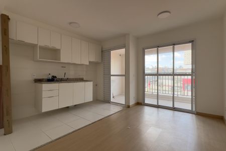 Sala de apartamento para alugar com 2 quartos, 47m² em Jardim Flor da Montanha, Guarulhos
