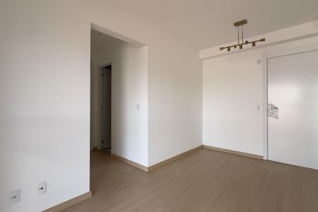Sala de apartamento para alugar com 2 quartos, 47m² em Jardim Flor da Montanha, Guarulhos