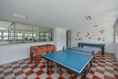 Apartamento à venda com 69m², 2 quartos e 1 vaga Apartamento à venda com 69m², 2 quartos e 1 vagaSalão de jogos