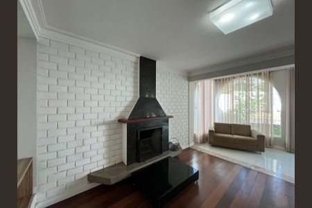 Casa de condomínio para alugar com 915m², 5 quartos e 4 vagas Casa de condomínio para alugar com 915m², 5 quartos e 4 vagasSala