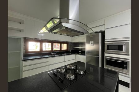 Casa de condomínio para alugar com 915m², 5 quartos e 4 vagas Casa de condomínio para alugar com 915m², 5 quartos e 4 vagasCozinha