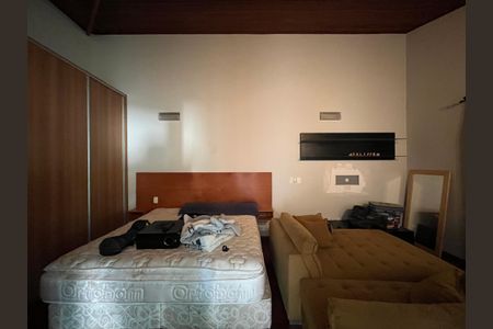 Casa de condomínio para alugar com 915m², 5 quartos e 4 vagas Casa de condomínio para alugar com 915m², 5 quartos e 4 vagasQuarto