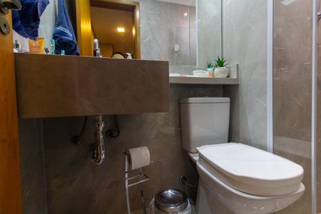 Apartamento para alugar com 95m², 3 quartos e 2 vagas Apartamento para alugar com 95m², 3 quartos e 2 vagasBanheiro 2