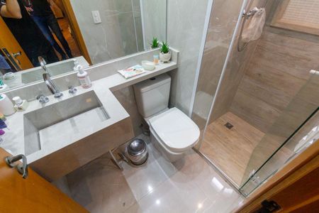 Apartamento para alugar com 95m², 3 quartos e 2 vagas Apartamento para alugar com 95m², 3 quartos e 2 vagasBanheiro 2