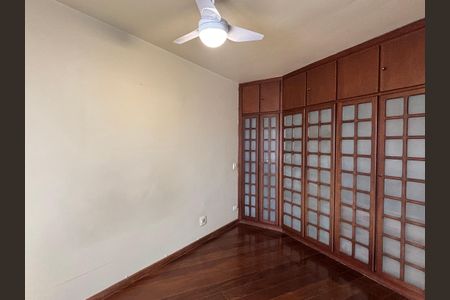 Apartamento à venda com 167m², 4 quartos e 2 vagas